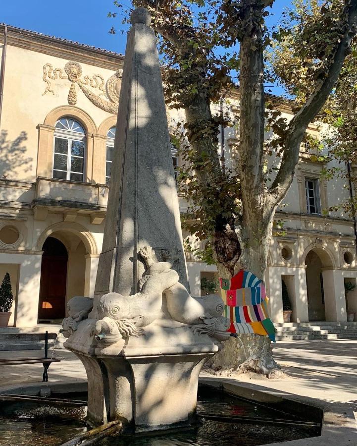 L'alpille, à 10 Minutes à Pied Du Centre De St Rémy De Provence, Proche D'arles *