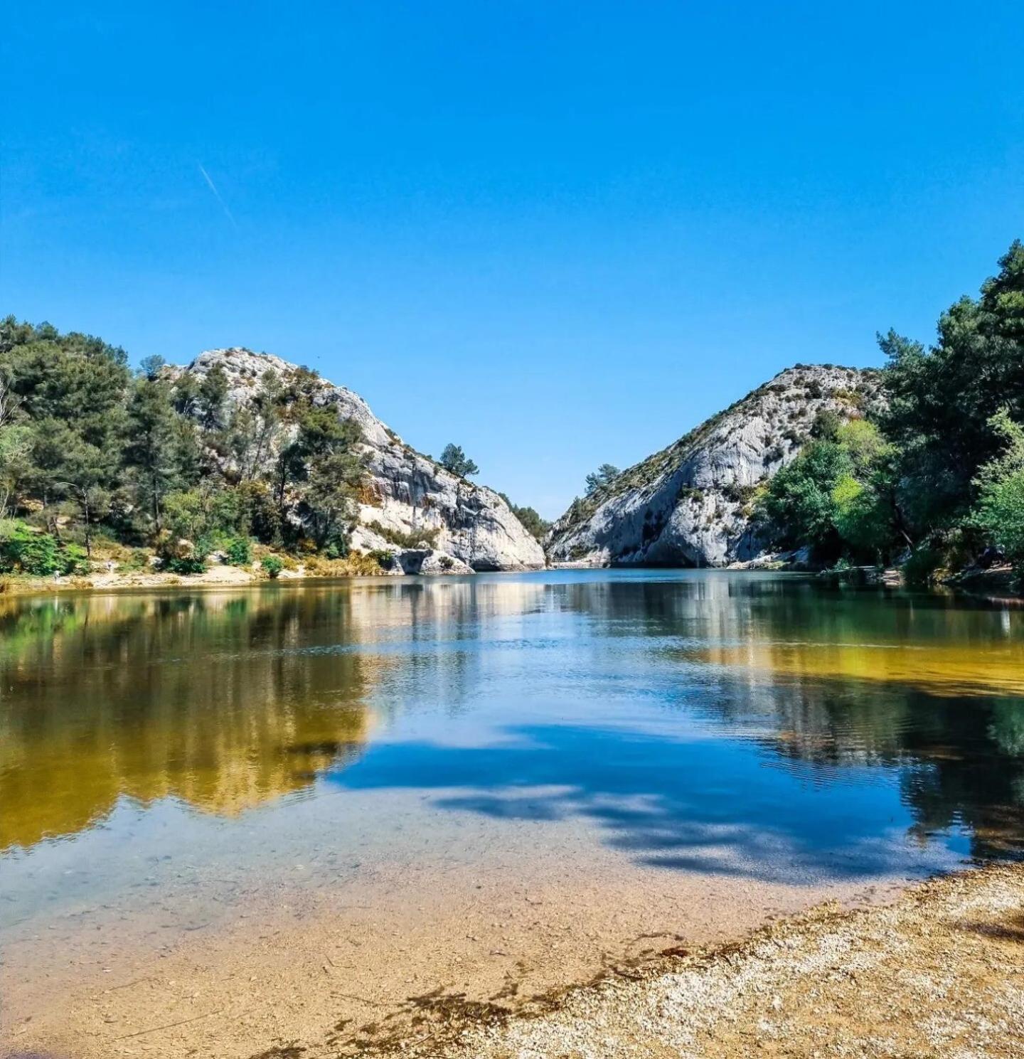 L'alpille, à 10 Minutes à Pied Du Centre De St Rémy De Provence, Proche D'arles *