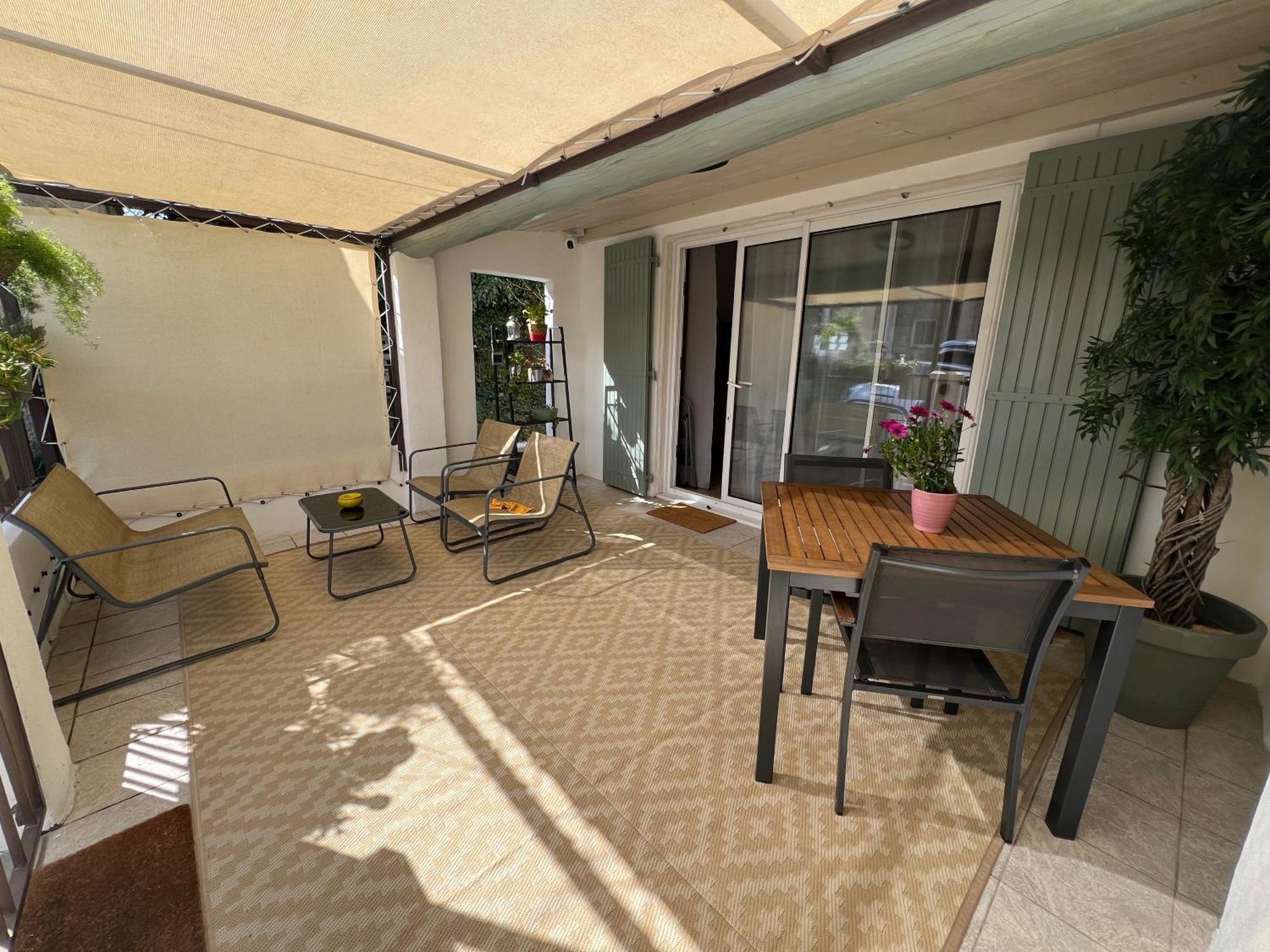 L'alpille: St-rémy Vacation With Private Parking Holiday home *