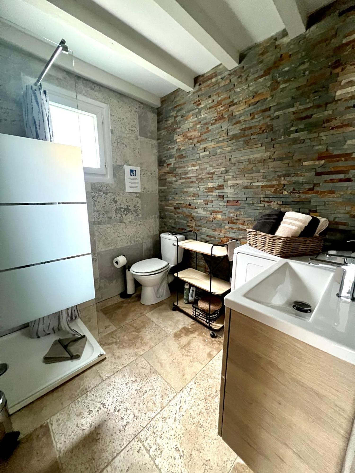L'alpille: St-rémy Vacation With Private Parking